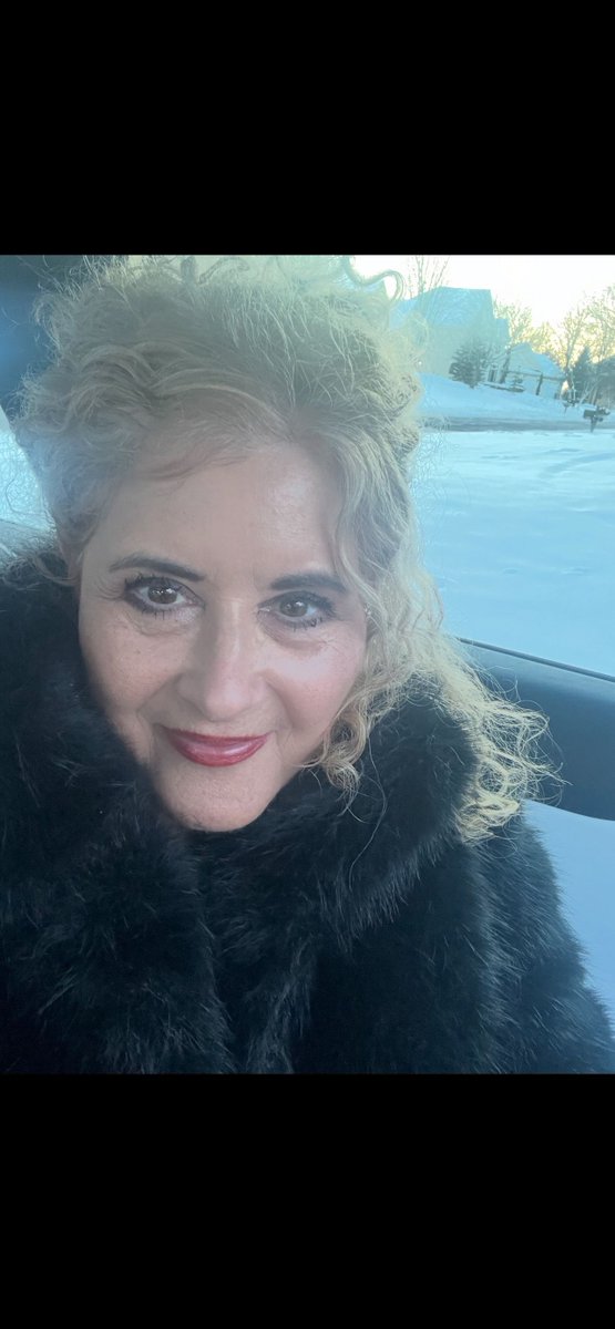 JodiLivon's tweet image. The Secret to Sanity in Chaotic Times. #Podcast episode. Harness your own superpower. Tune in for an empowering conversation designed to bring you back to center. 
buff.ly/WHFLAcn #calming #Friday #innerpeace