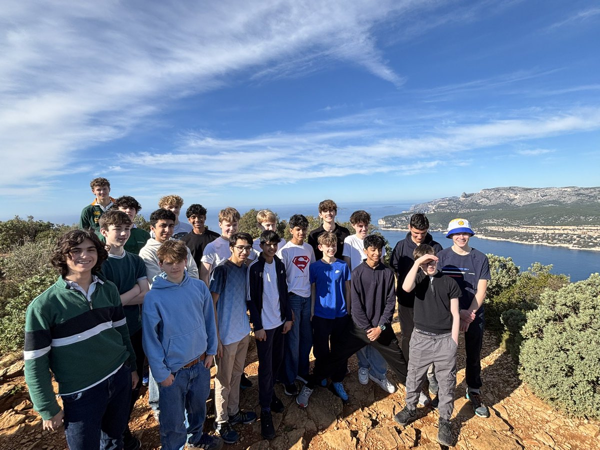 DCGS Languages tweet media