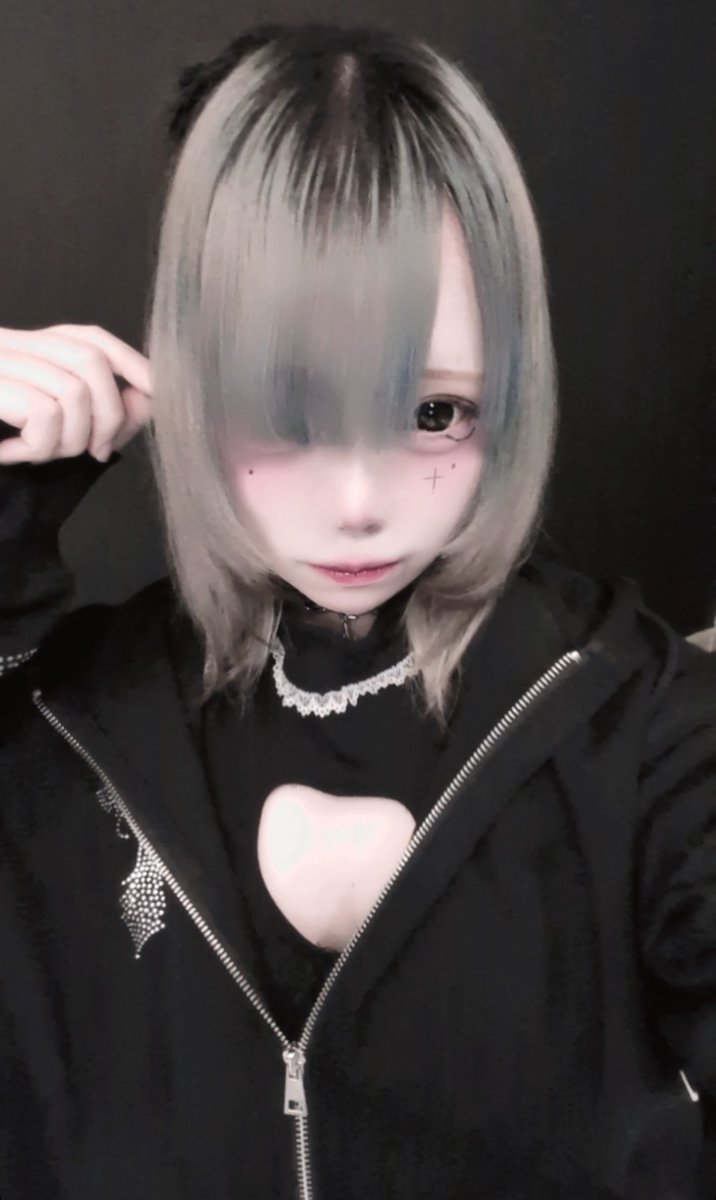 hato_cha04's tweet photo. 居ます‼️

#自撮り界隈 https://t.co/EtgK3d1nCQ