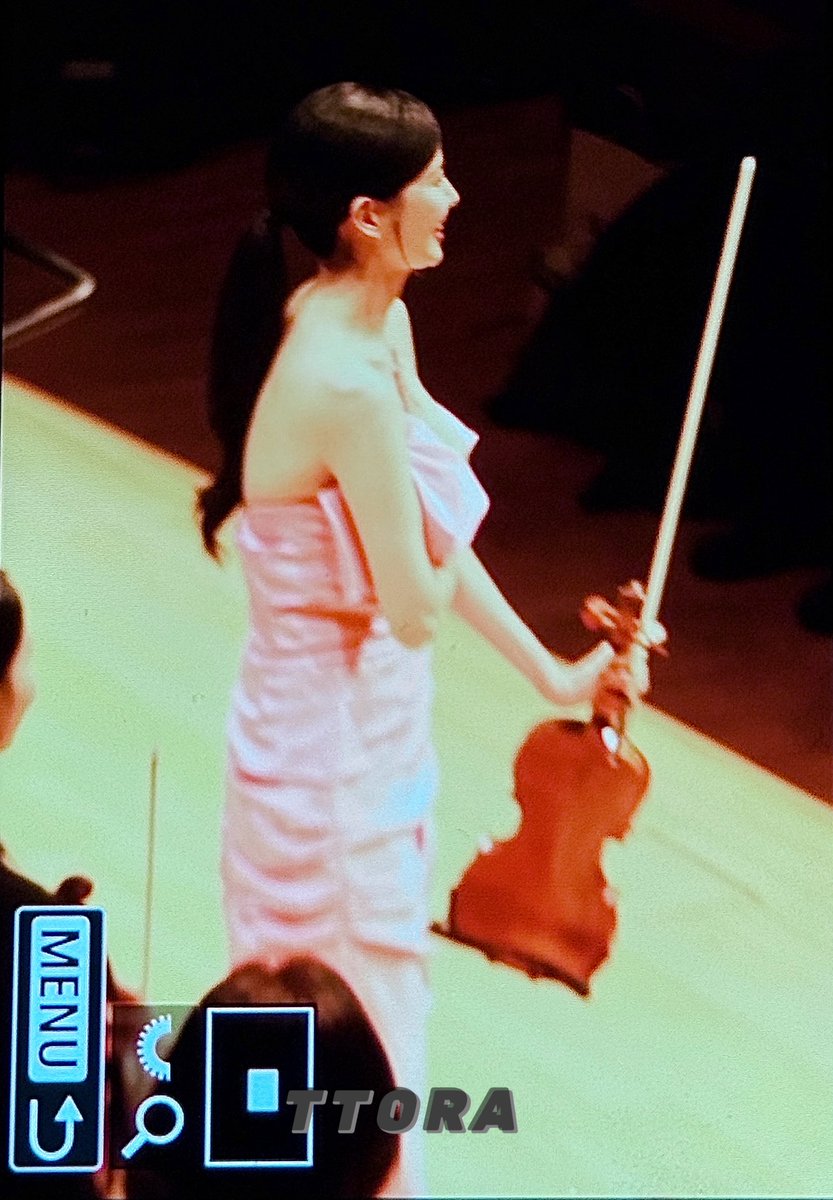 또라(ttora) tweet media