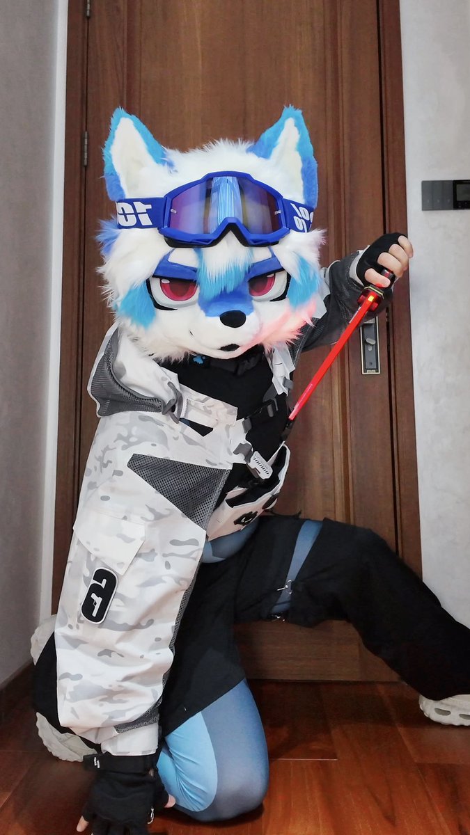 柠子🔜HF tweet media