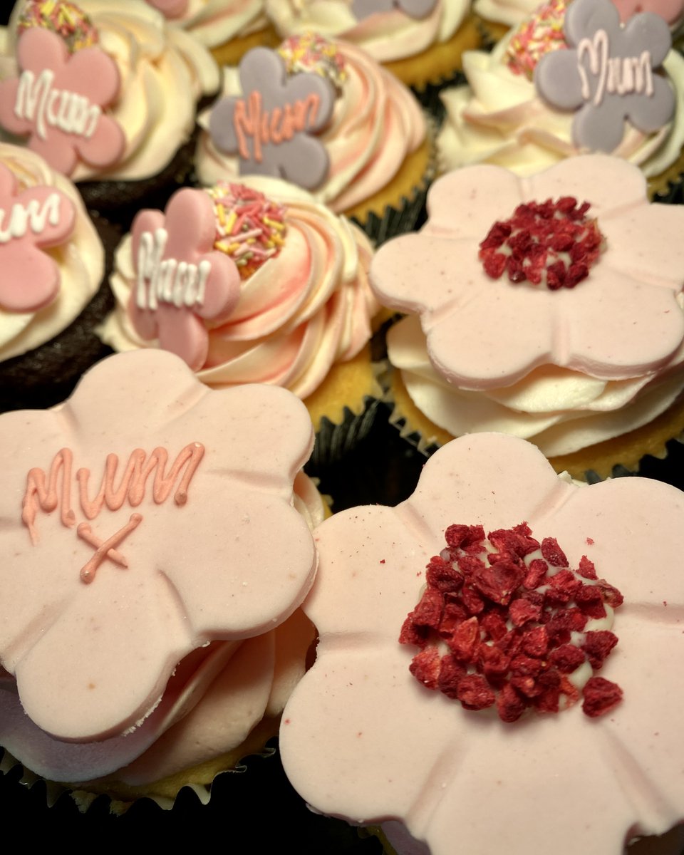 Botham's of Whitby tweet media