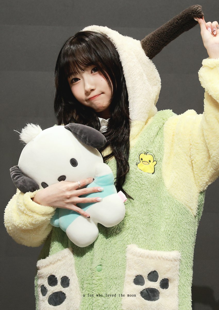 つきつね tweet media