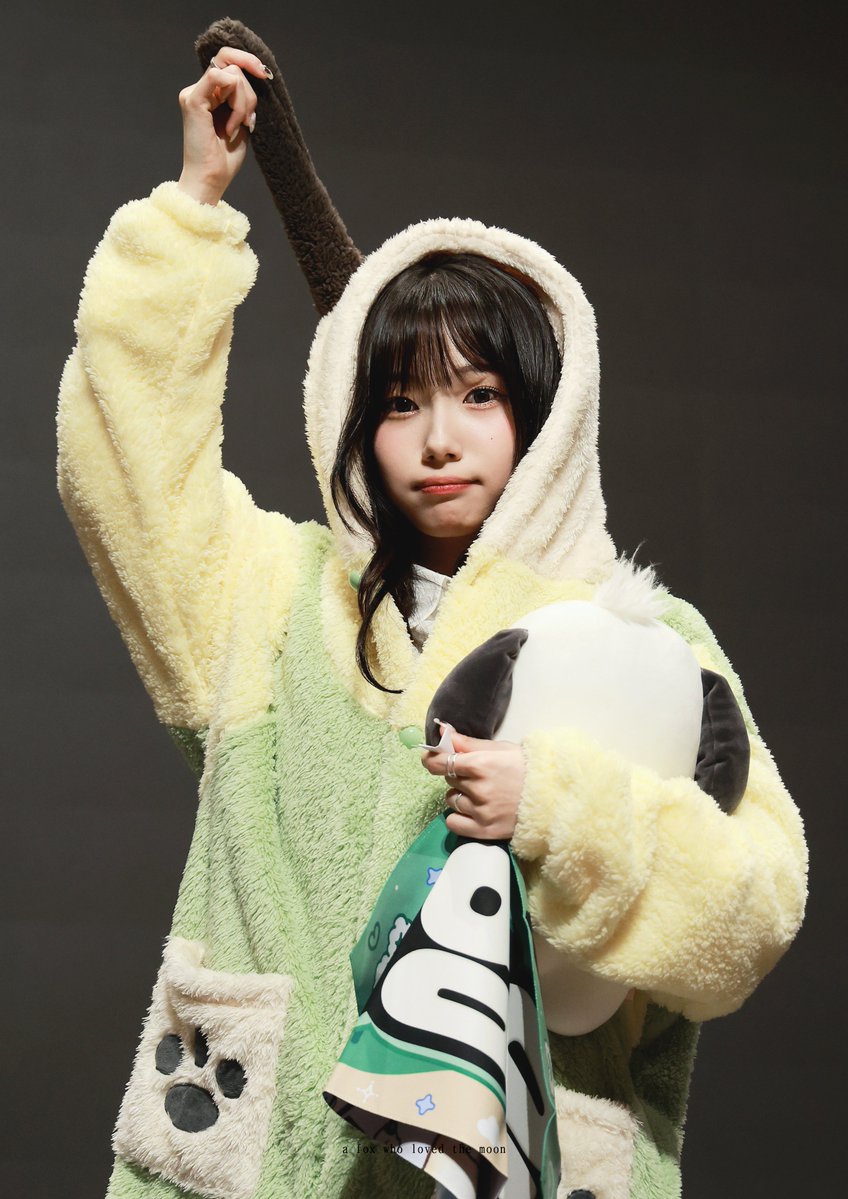 つきつね tweet media