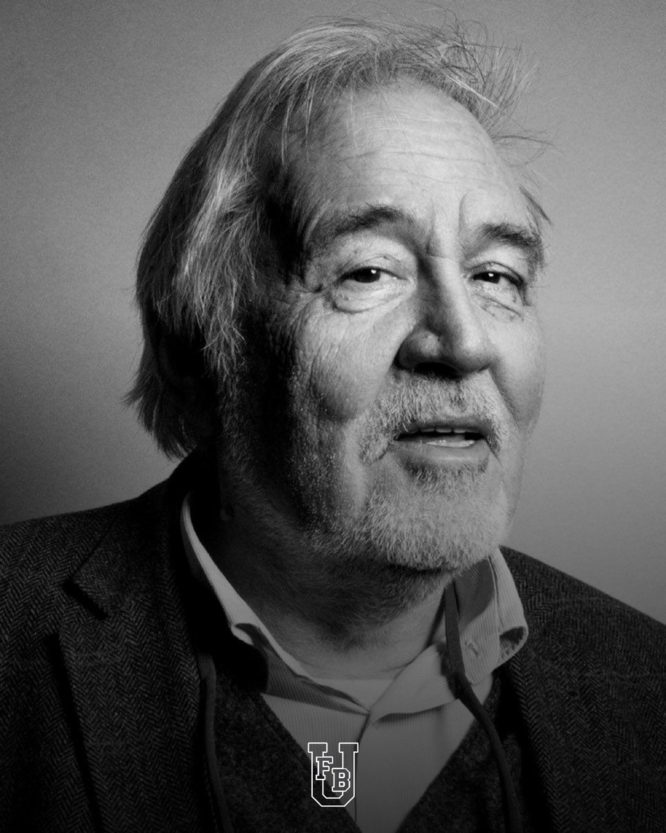 Tarihimizin hafızası, büyük bilge Prof. Dr. İlber Ortaylı'yı kaybetmenin derin üzüntüsünü yaşıyoruz. Bize bıraktığı eşsiz miras nesiller boyu yaşamaya devam edecek. Türk milletinin başı sağ olsun.