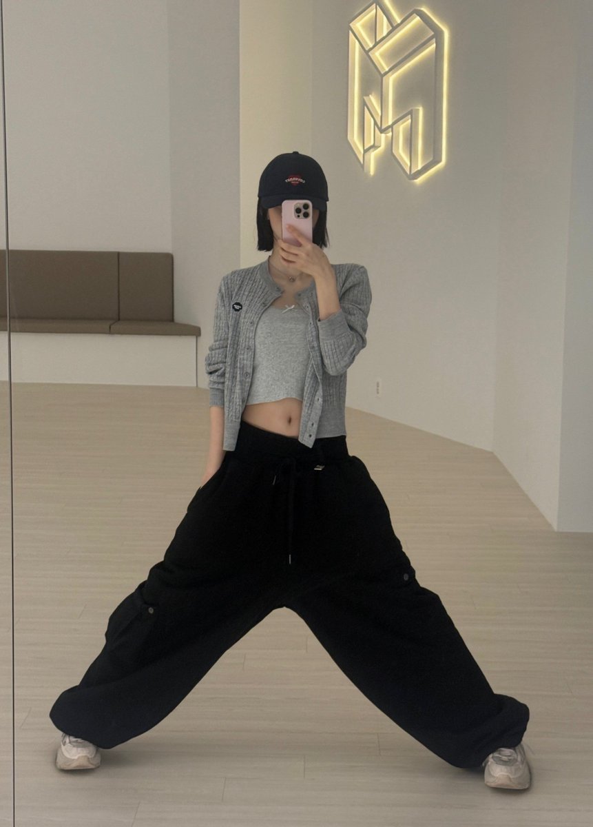 카니 tweet media