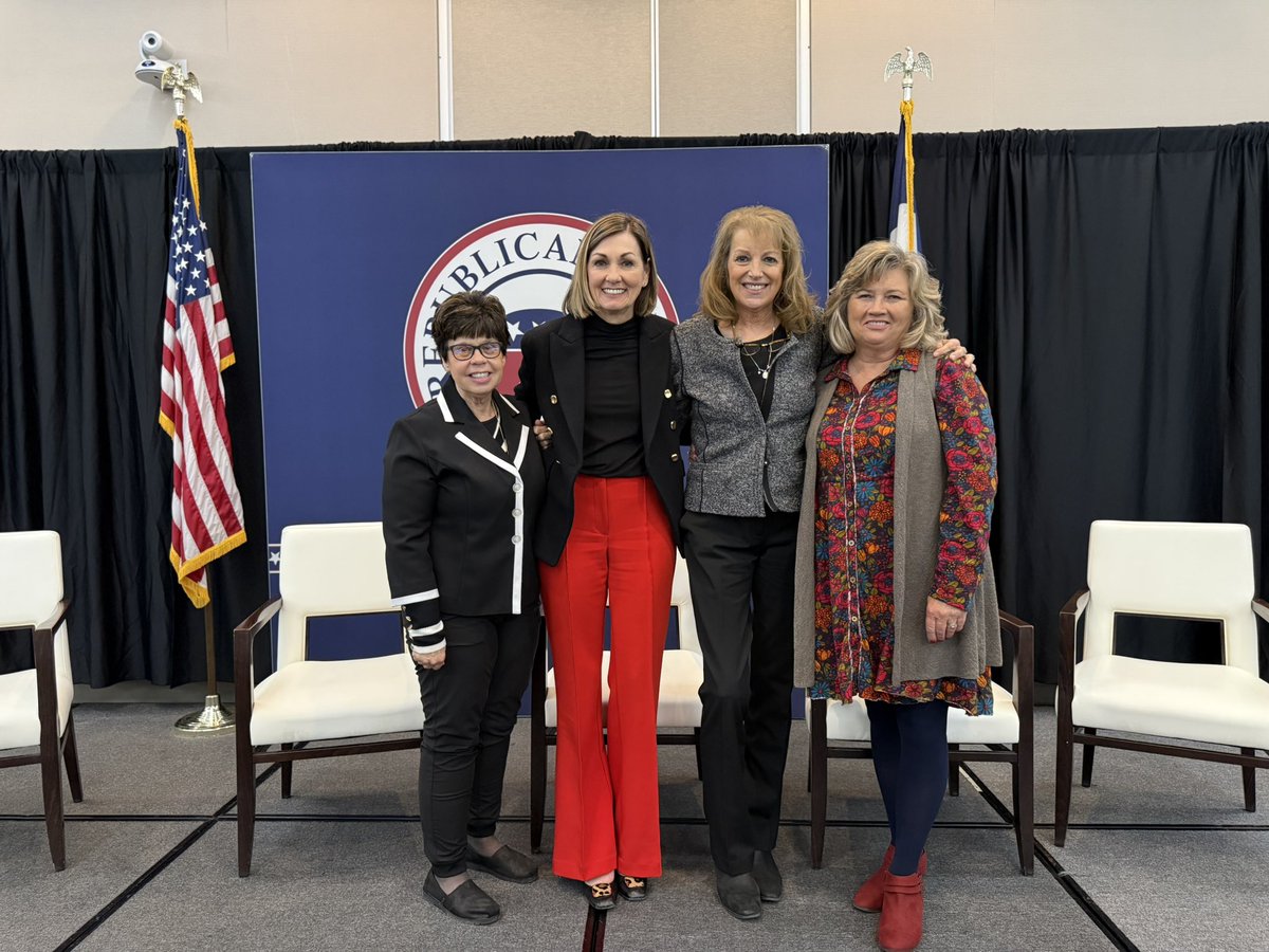 Kim Reynolds tweet media