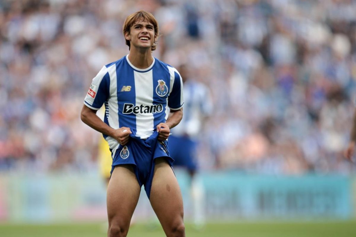 Hans Transfer FCB tweet media