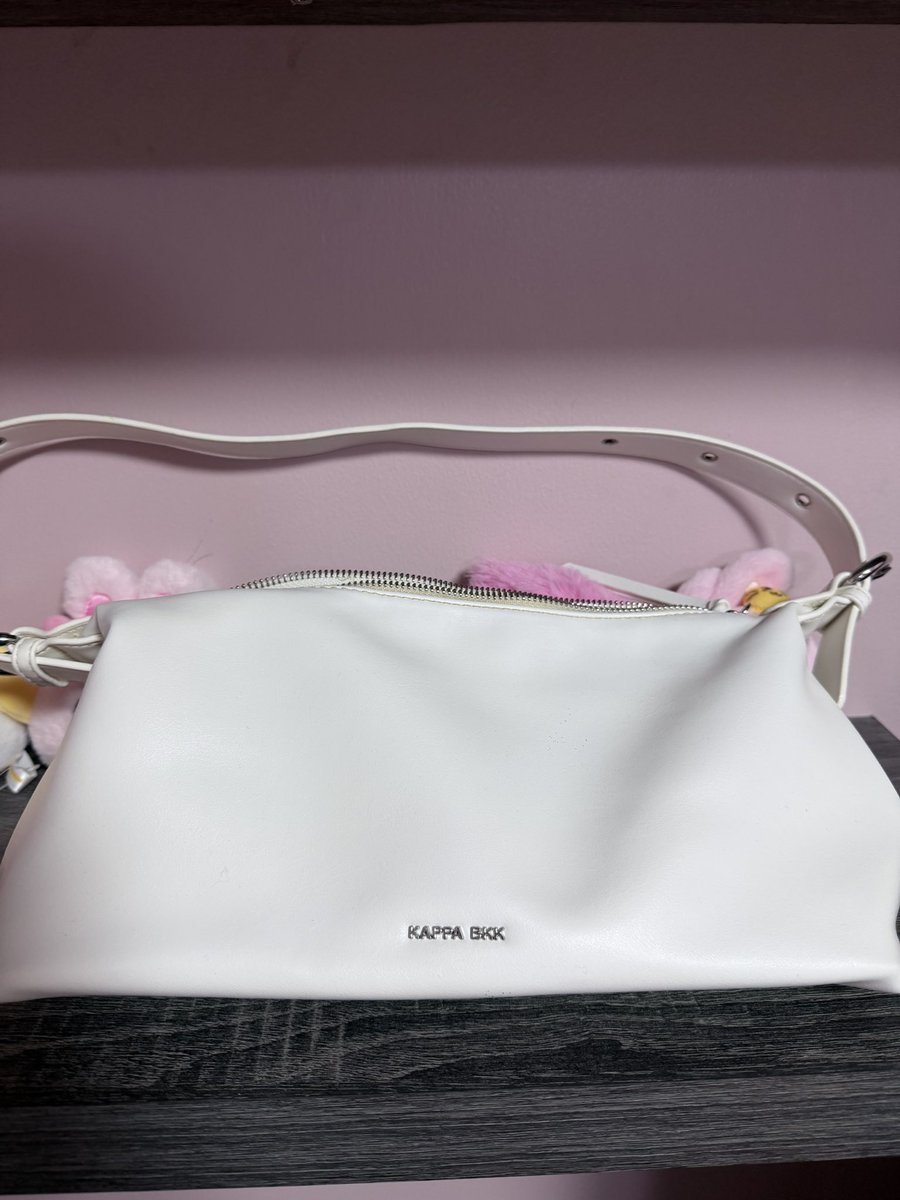 🧘🏻♀️⛸️ tweet media