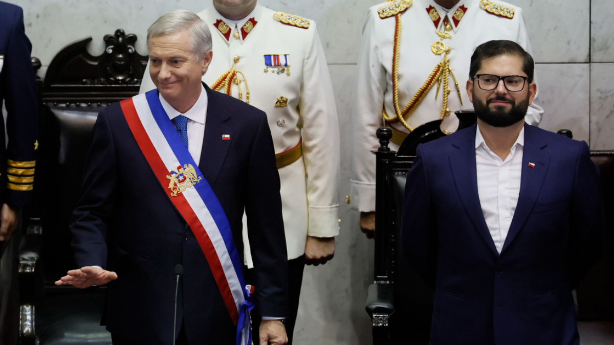 Cadem: Imagen positiva de Kast alcanza 57% en su primera semana de gobierno #Cooperativa90 tinyurl.com/mj6dvuz6