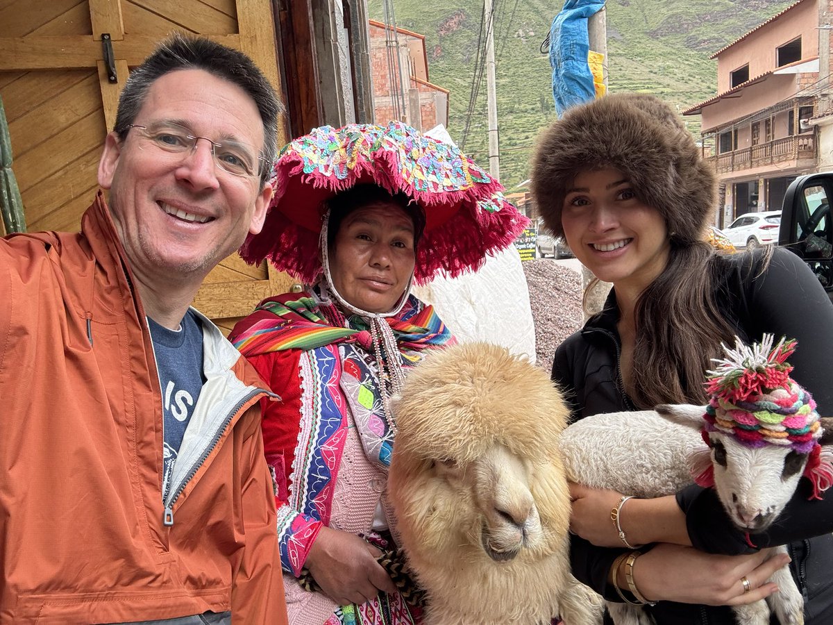 timpawlik's tweet image. Enjoyed participating in the 43rd annual Sociedad del Cirujanos Generales del #Peru Congress in #Lima! Amazing time with Katie P and all my good Peruvian 🇵🇪 friends! Beautiful people and breathtaking country. Academic #surgery is a 🎁! 🙏