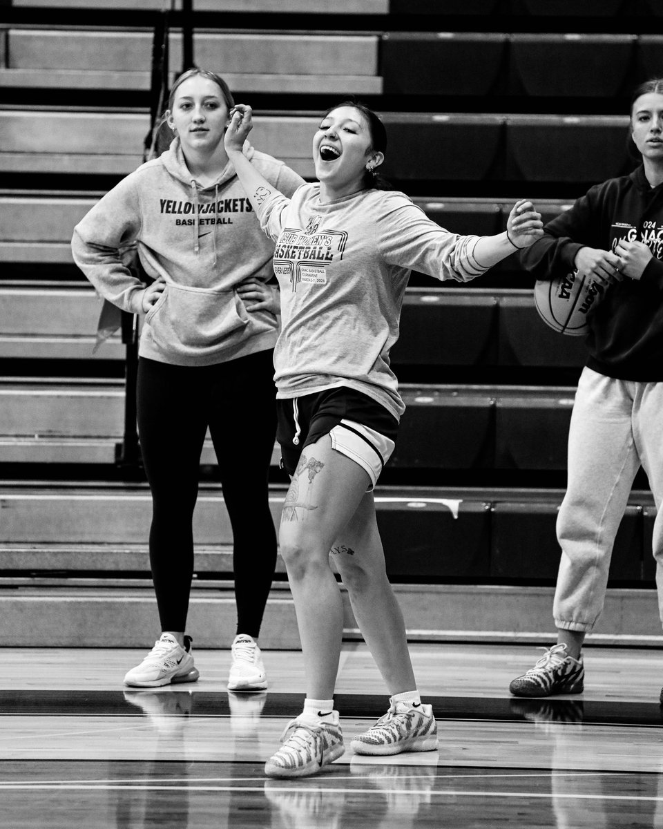 MSUB Women's Basketball tweet media