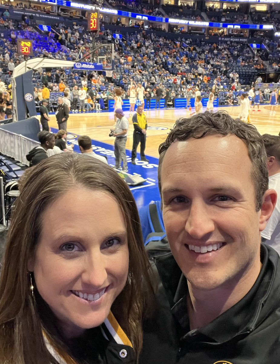 Clayton Nuelle, MD, FAAOS tweet media