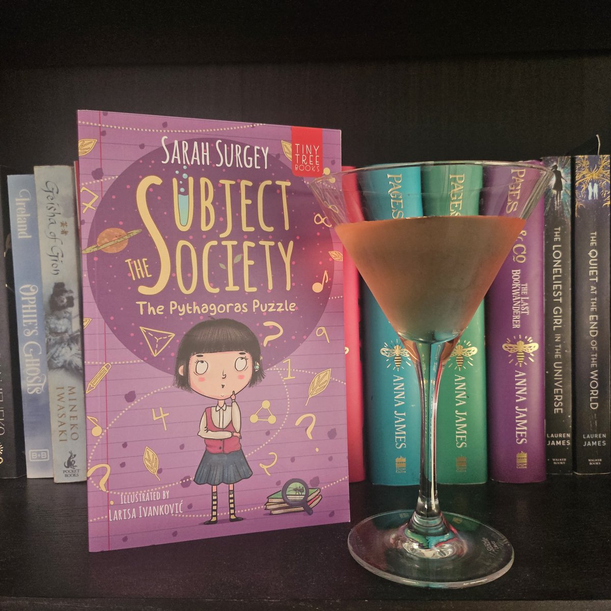 Sabrina 📚 🍸🚀 tweet media