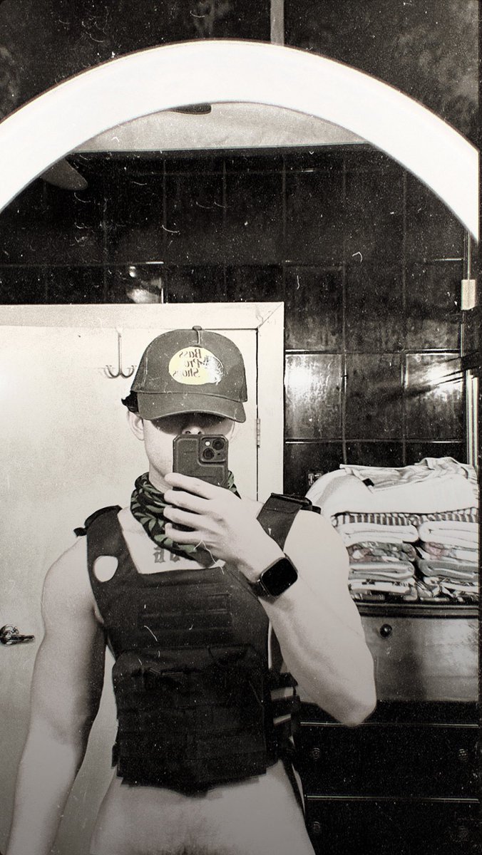 𝐑𝐎𝑴͟𝑨́͟𝐍 tweet media