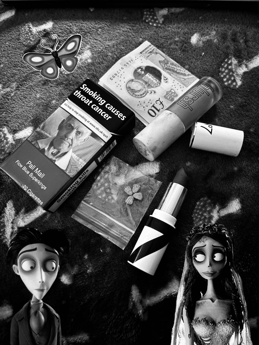 boneimia's tweet photo. bored #drugtwt https://t.co/85Iqaenb5t