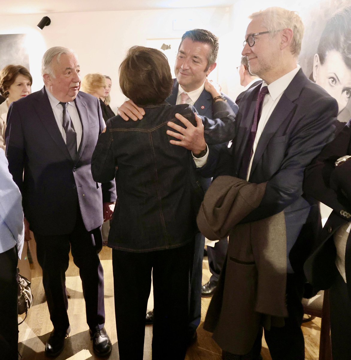 KARL OLIVE tweet media