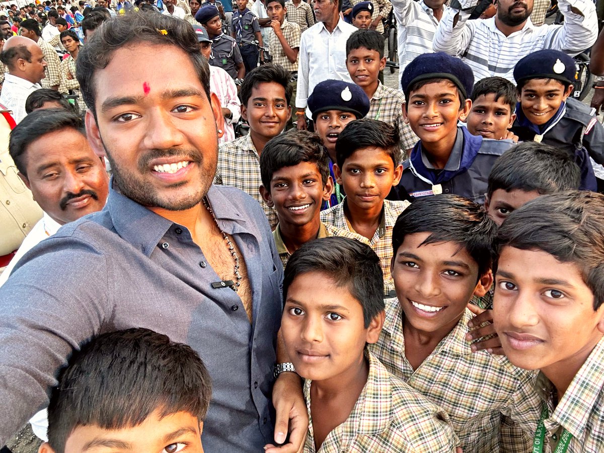 GHarsha9999's tweet photo. A joyful selfie with the students in their happy moments after receiving the bicycles. Their smiles are the true inspiration for our service. 🚲😊
@ravi_gottipati
#CycleDistribution #ManaAddanki #CycleForGovtSchoolStudents 
#GottipatiRavikumar #GottipatiHarshaVardhan https://t.co/3hwuShW0tE