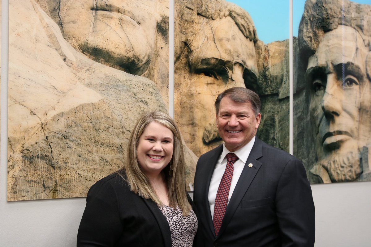 Senator Mike Rounds tweet media