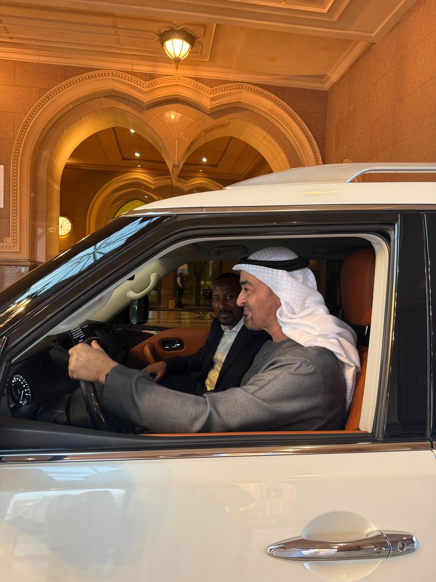 Mohammad_ae's tweet photo. رئيس الدولة ورئيس وزراء إثيوبيا يبحثان علاقات التعاون والتطورات الإقليمية https://t.co/dHLaZvI7Ia