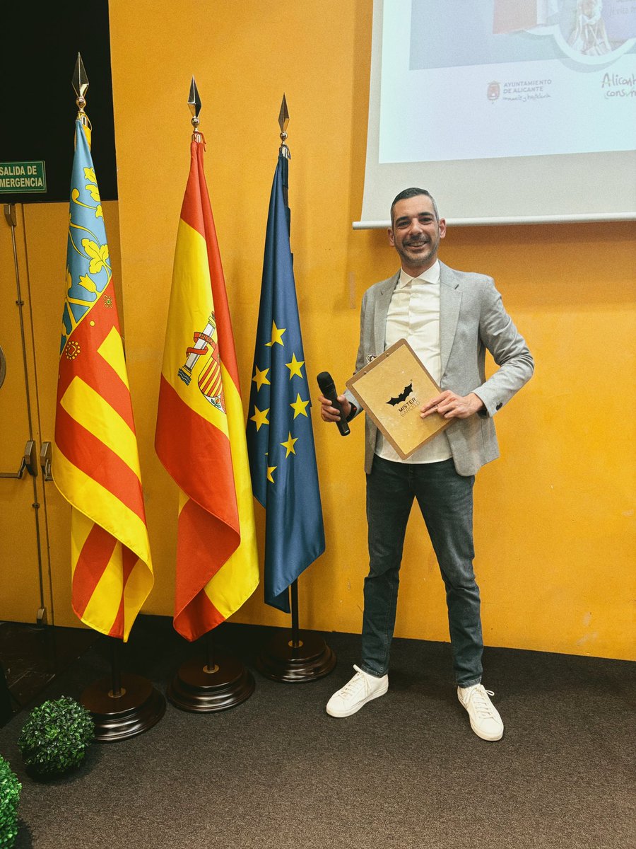 Misterbarcelo's tweet image. Gran mañana en @marqalicante durante la jornada del Día Mundial del Consumidor, organizada por @alicanteayto 👏👏

Agradecido por la confianza depositada para presentar y moderar las mesas de debate 🎤🙏

#misterbarcelo #host #presentador #Alicante #díamundialdelconsumidor