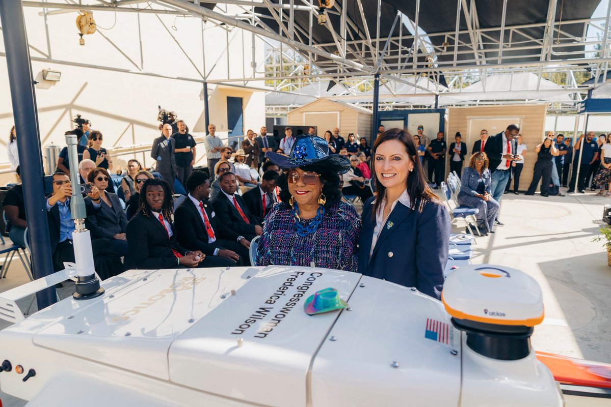 Rep. Frederica Wilson tweet media