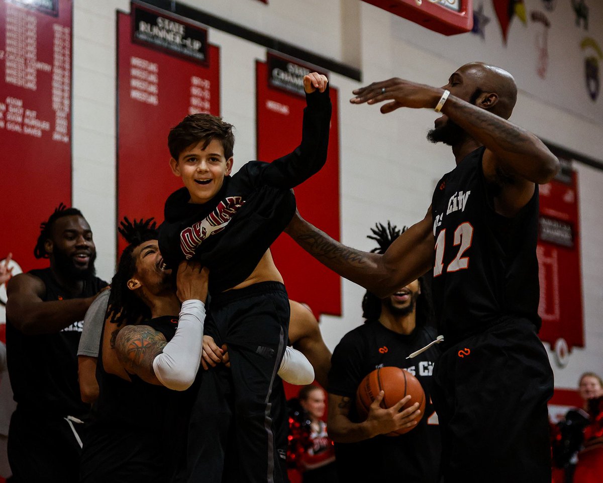 Glass City Wranglers tweet media