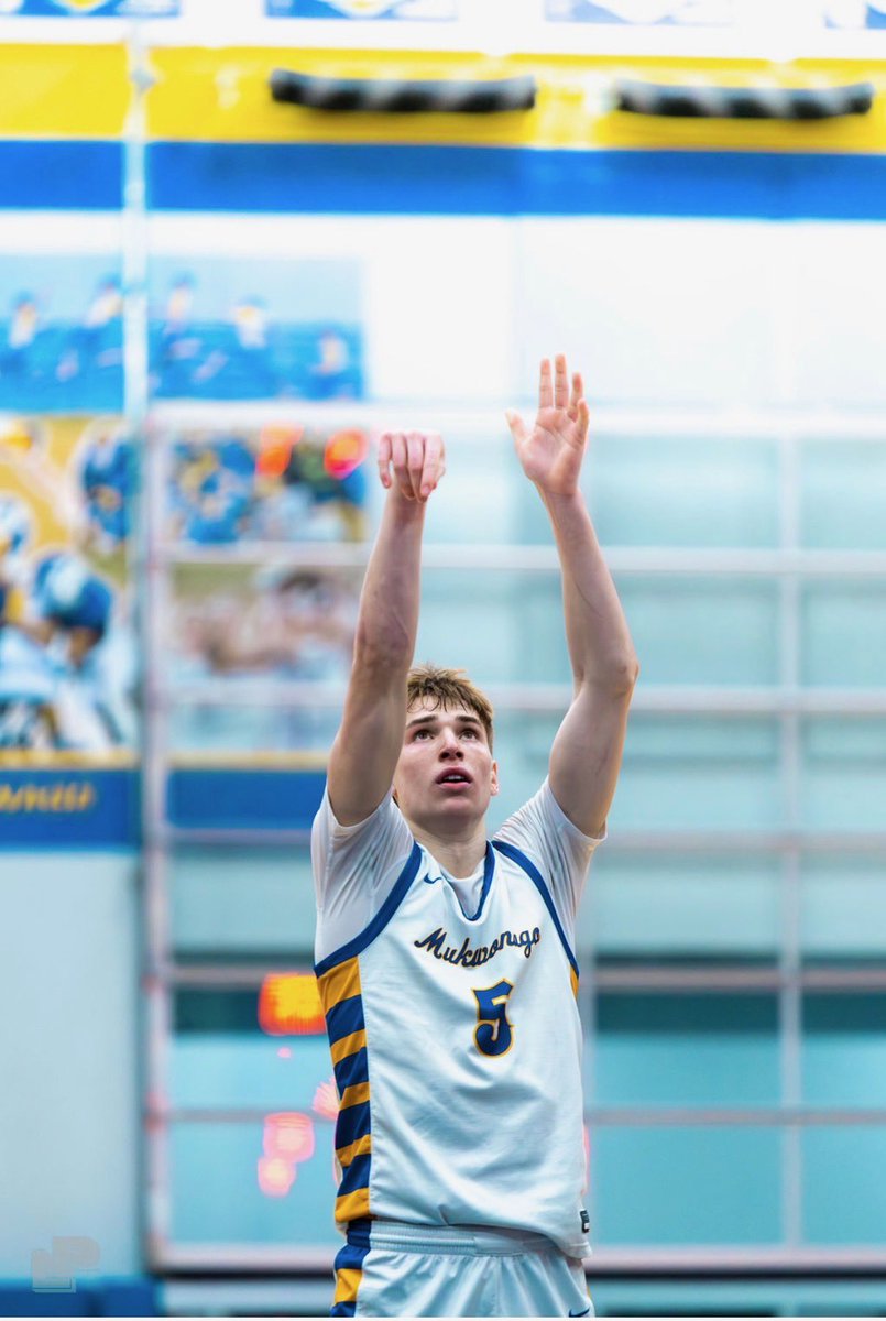 MukwonagoBasketball tweet media