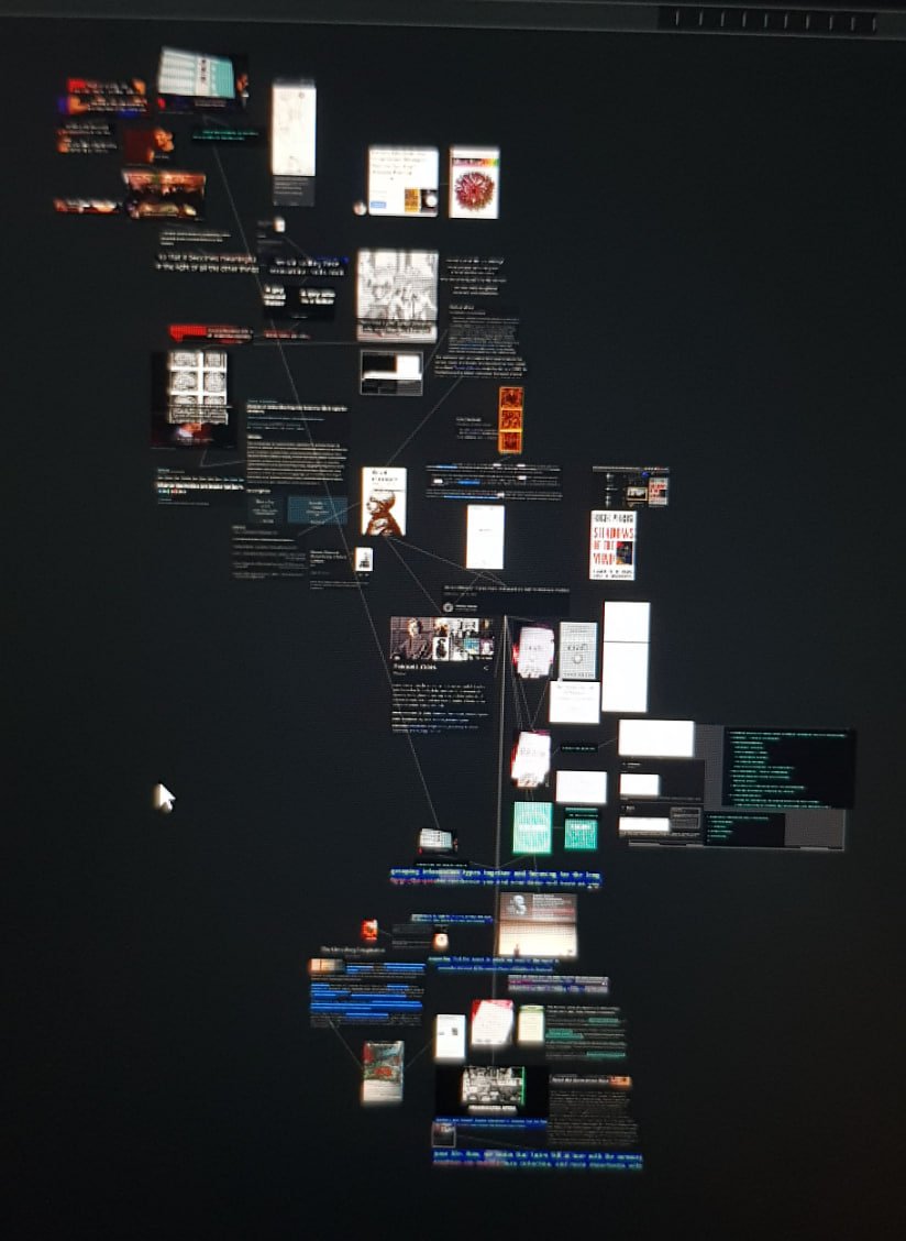 lt0gt's tweet photo. throwback to manual browser canvas in google slides ages ago https://t.co/6qrOPTx8vY