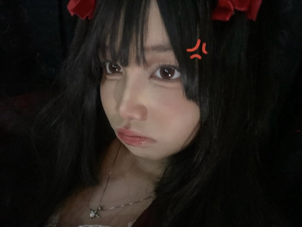 cherumire's tweet image. first time doing #dewyselfieday lol