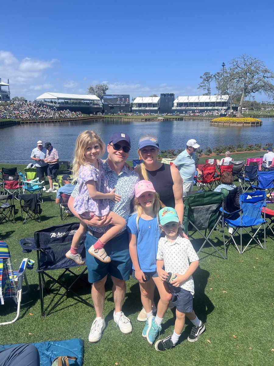 Monday Q Info tweet media