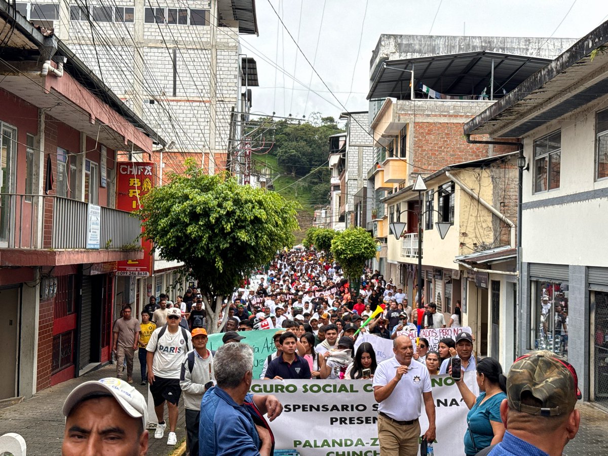 Café Radio tweet media