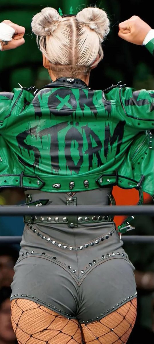 SHE IS TIMELESS tweet media