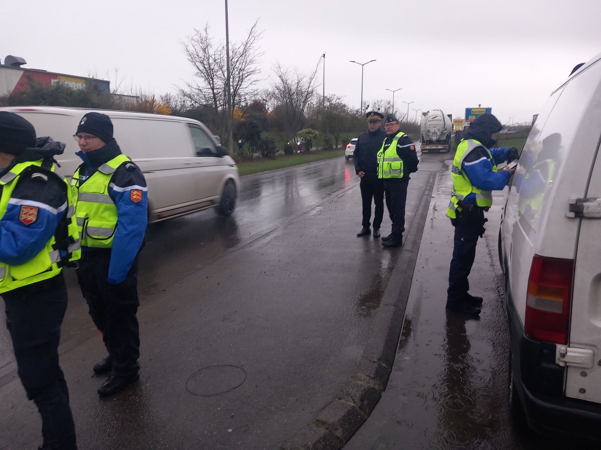 Image de Préfet du Calvados : 🚓 Sécurité routière : des contrôles dans le #Calvados ce week-end

De nombreux contrôles routiers s