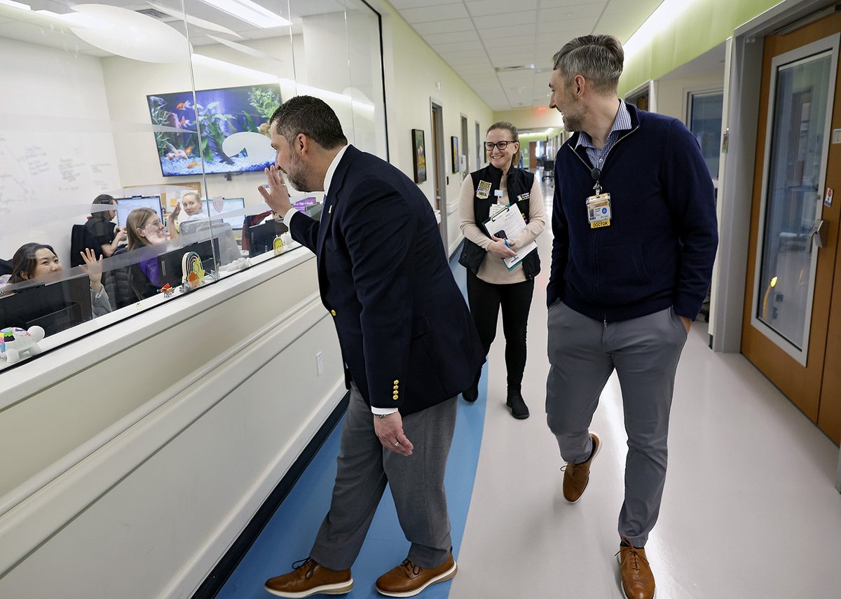 childrensatvcu's tweet image. Happy National Patient Safety Week and a huge thank you to all of our team members for your unending dedication and hard work to keep our kiddos and families safe. #CHoR #PatientSafetyWeek