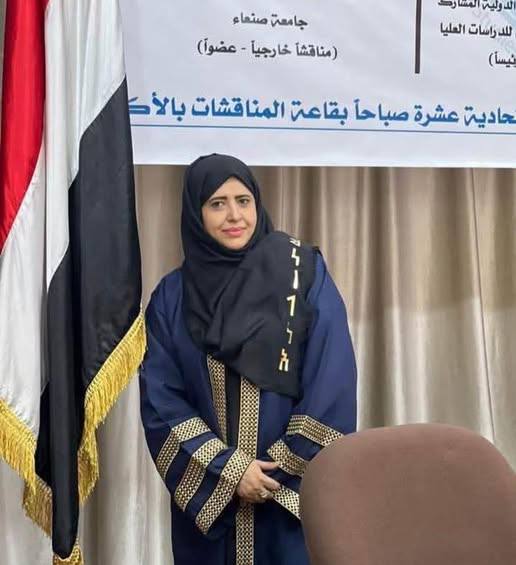 ليش ما تعمل سلطة الأمر الواقع بصنعاء مبادرة وتطلِق سراح كل اليمنيين الذين اختطفتهم من منازلهم عشان يعيدوا مع أهلهم ويفرحوا؟

مثال ذلك الأستاذة أشواق الشميري المعتقلة منذ أربعة أشهر ومخفية قسرًا، وغيرها الآلاف.