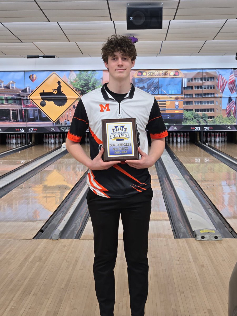 MiltonSports's tweet photo. Milton’s Peyton Schley places 3rd in the State in Bowling!!!
WOW!!!! Way to go Peyton! https://t.co/gCxvW4bBTA