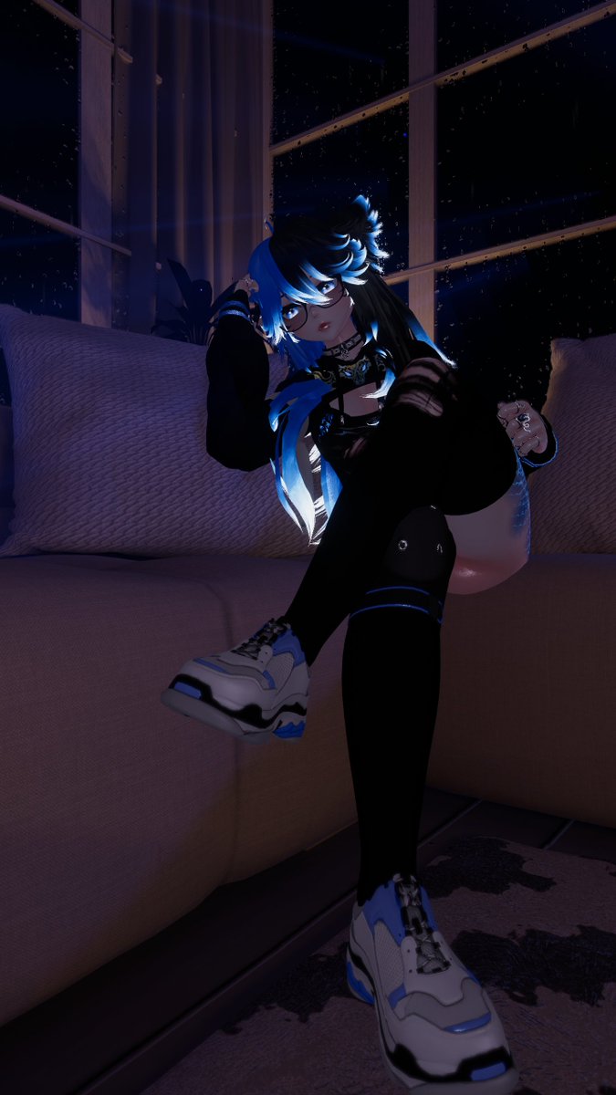 MynaOsuno's tweet photo. The week is finally over. I fell asleep exactly like this... Totalement épuisée.. 💤
But I had a little solo fun right before closing my eyes 💦

Come say hi. And for those who want to see the reason why #Mommy fall asleep, the magic link (bio) is waiting. Soyez curieux~ 😈 https://t.co/MnOLgOCm75