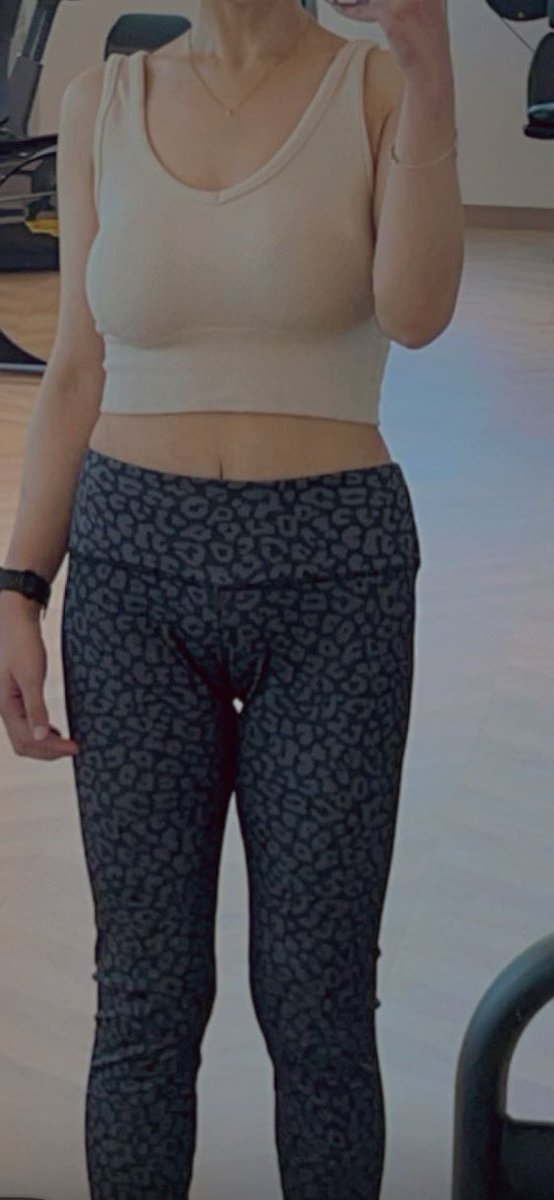 lanachatz's tweet photo. Looking back at this is crazy like bitch wdym i felt fat here????? https://t.co/U9e91cqdPd