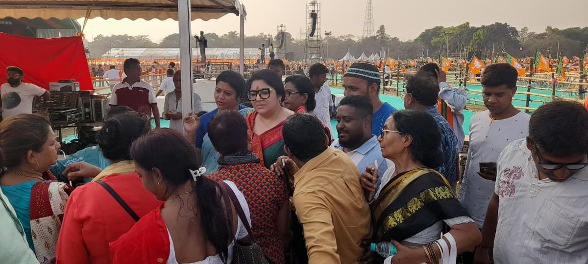 AvishekPL's tweet photo. আগামী ১৪ তারিখ প্রধানমন্ত্রী শ্রী নরেন্দ্র মোদী জির জনসভা নিয়ে ব্রিগেড  ময়দান পরিদর্শন।🙏🏻 https://t.co/FZeW0Ak4u9