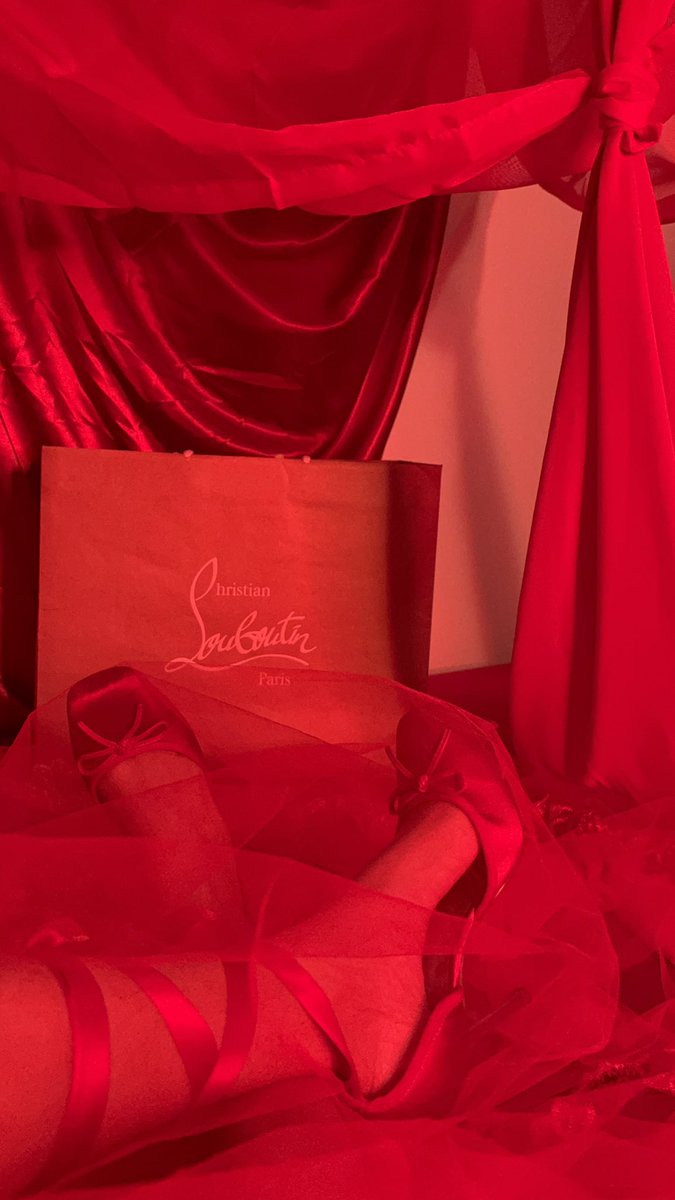 It’s your job to fund the heels that I step on you with. 👠

Pay Tribute to my Wishlist : throne.com/honeydewlittle

#Honeydewlittle #ChristianLouboutin  #shoes #heels ❤️‍🔥