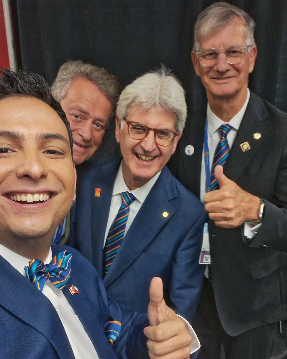 Rotary International tweet media