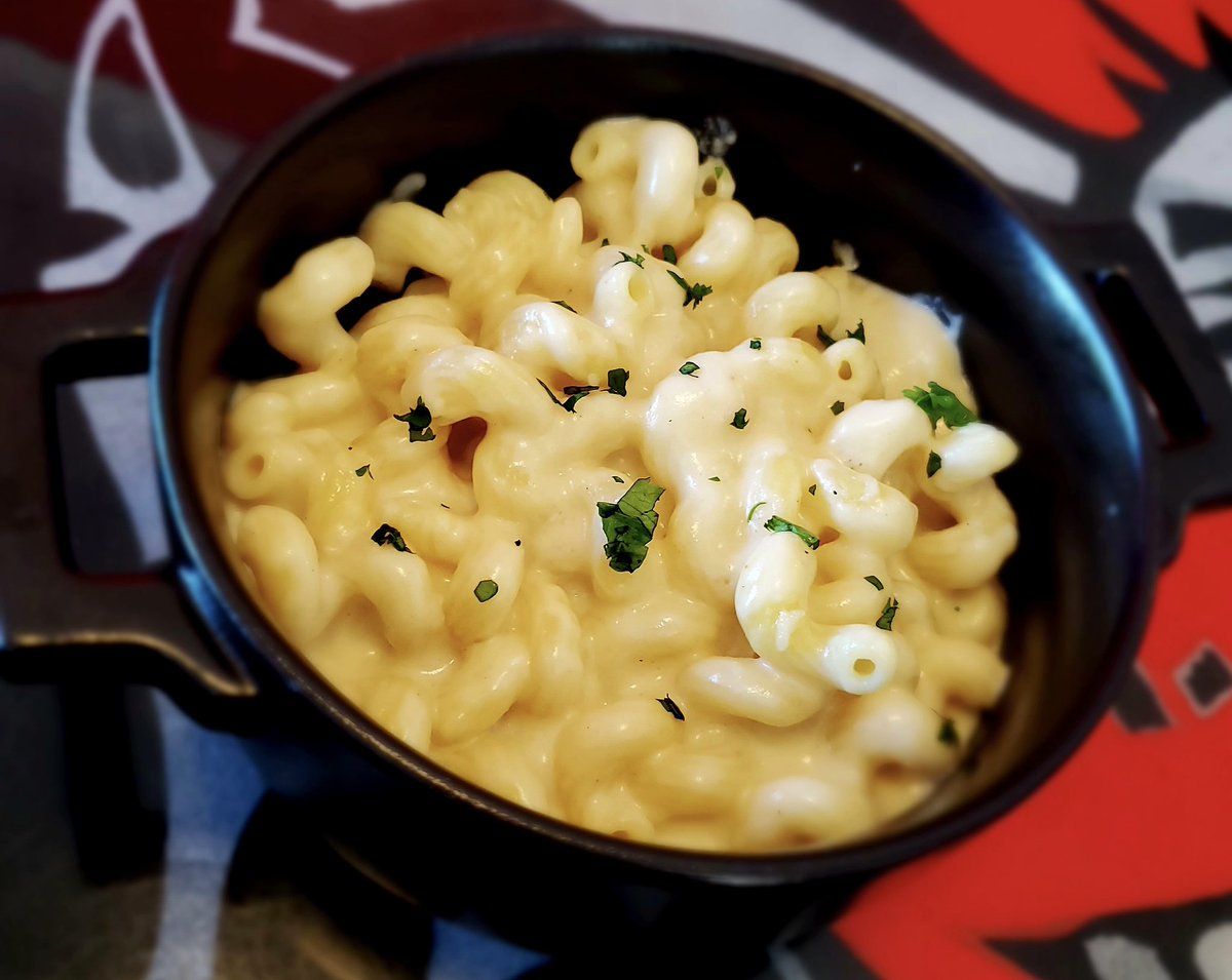 The Smiling Moose tweet media