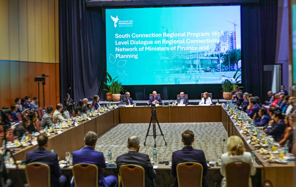 #Paraguay🇵🇾 instó a los países de la región a apostar por una integración económica más profunda para impulsar el desarrollo de América Latina.

El ministro <a href="/cgfernandezv/">Carlos Fernández V</a> destacó que la integración del siglo XXI debe ir más allá de los acuerdos comerciales e incluir