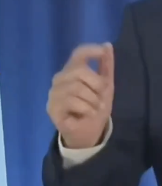 CyberBagChaser tweet media