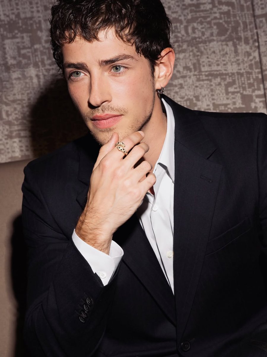 Manu Rios Archive tweet media