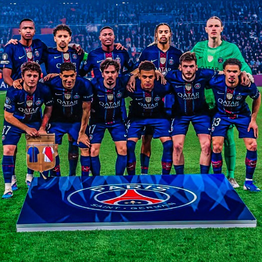 eurofootcom's tweet image. 🔴🔵 Luis Enrique's PSG in the Champions League this season... 

🥇 Most goals scored (31) 
🥇 Most goals scored outside area (6)
🥇 Most attacks (693)
🥇 Highest passing accuracy (91.46%)
🥇 Most passes completed (6870)
🥇 Most possession (64.28%)