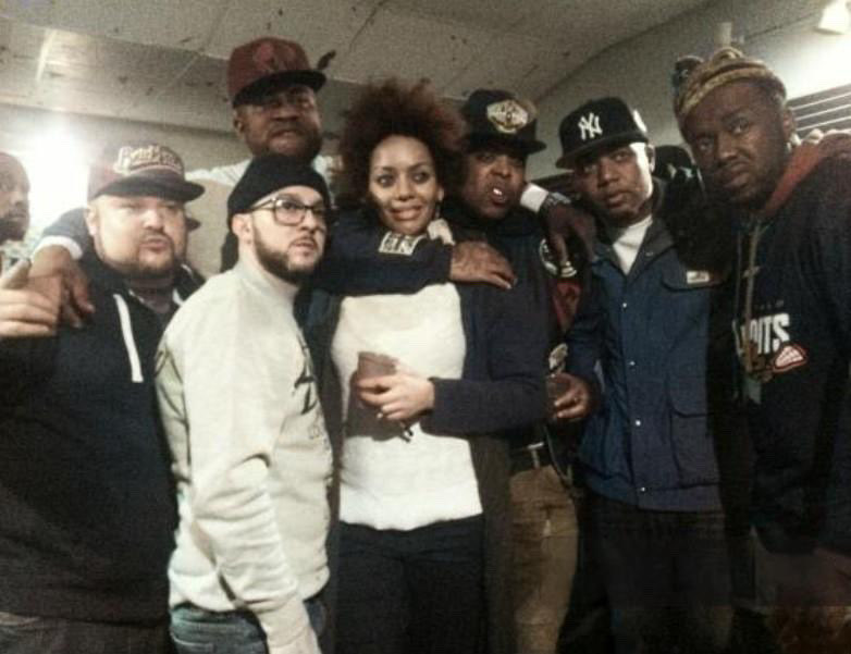 an•a•log tweet media