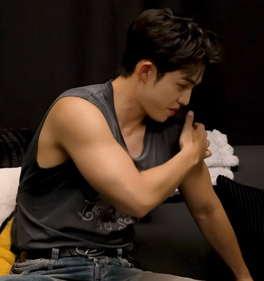 bantal tidur yg gua mau