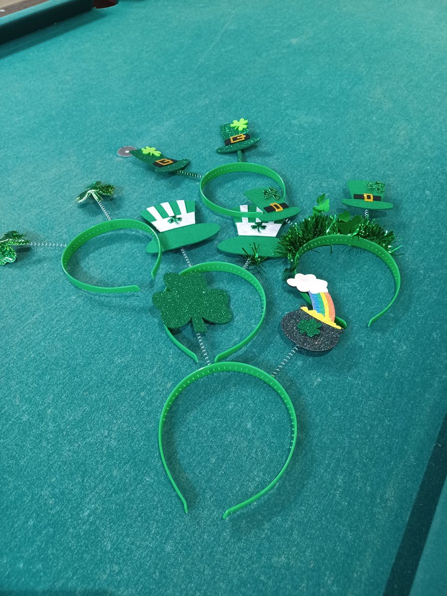 PeasleeTech's tweet photo. Hi, All! There will be no classes here at Peaslee Tech next week during Spring Break, March 16 - 20.

Also, our main office will be closed on Tues, March 17th from noon - 4pm while we "float" down Mass St during the St. Patty’s Day Parade. We’re already getting in the spirit!! ☘️ https://t.co/fYfVJJKp42
